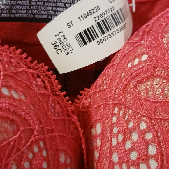 Red Victoria's Secret sheer padded babydoll with accents size 36C - Picture 6 of 13